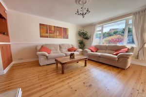 Lounge- click for photo gallery